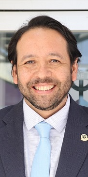 Dr. Jorge Farías