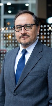 Dr. Alejandro Caroca